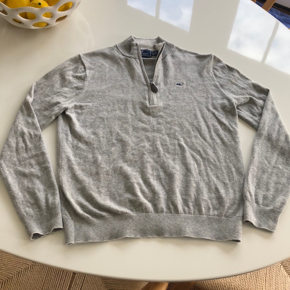 Vineyard Vines long sleeve quarter size pullover.